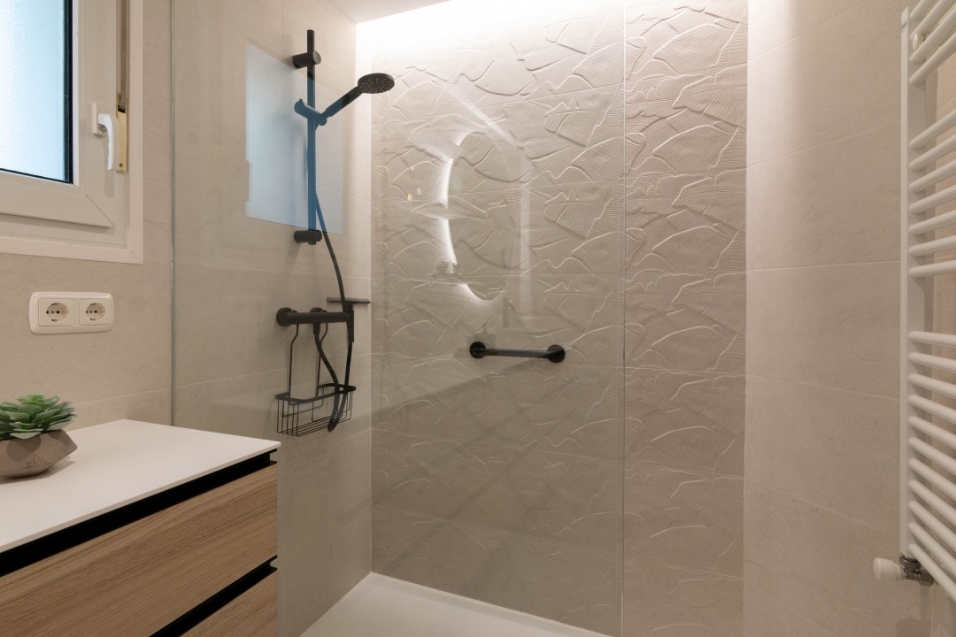 ducha termostatica negra